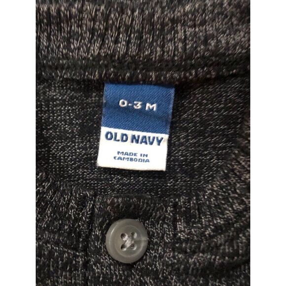 Old Navy Unisex Long Sleeve Sweater-Knit Henley One Piece - Picture 3 of 3